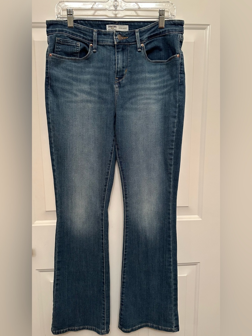 Signature Gold Mid-Rise Bootcut Jeans Size 10M (Tagged 30x32) Like New! - Picture 10 of 10